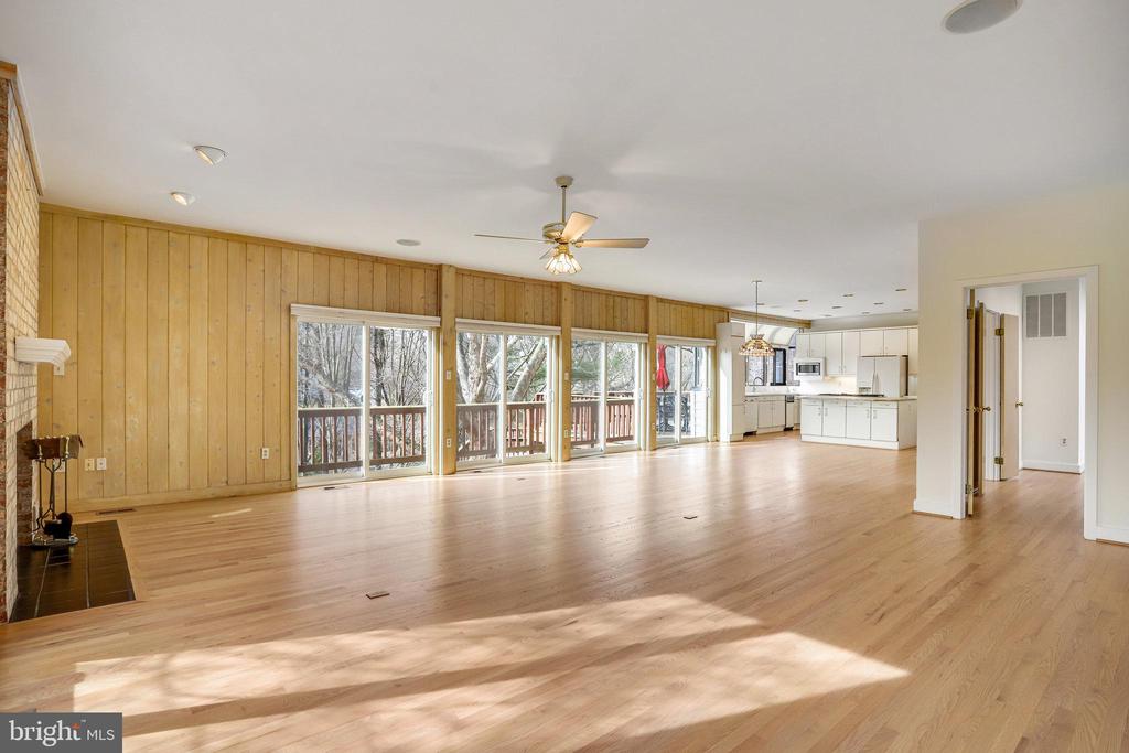 398 PATOWMACK COURT