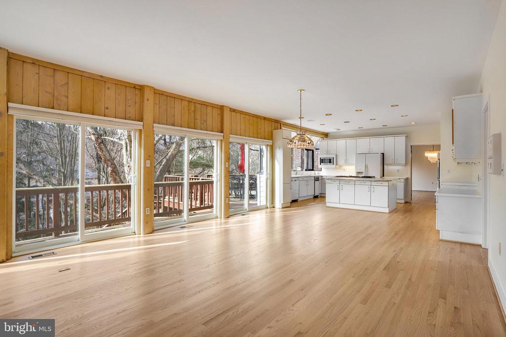 398 PATOWMACK COURT