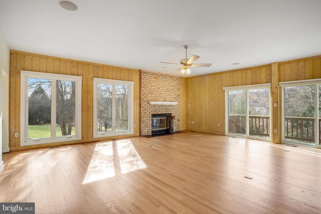 398 PATOWMACK COURT