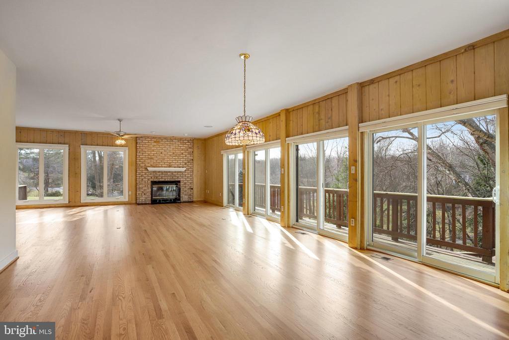 398 PATOWMACK COURT