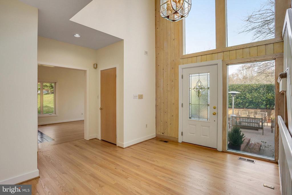 398 PATOWMACK COURT