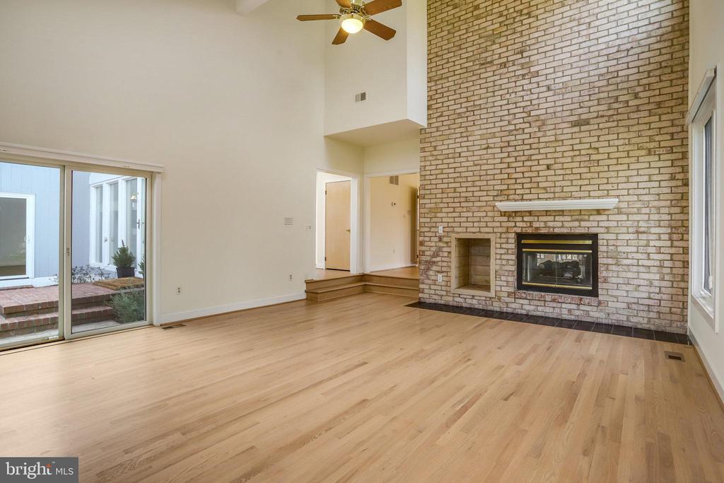 398 PATOWMACK COURT