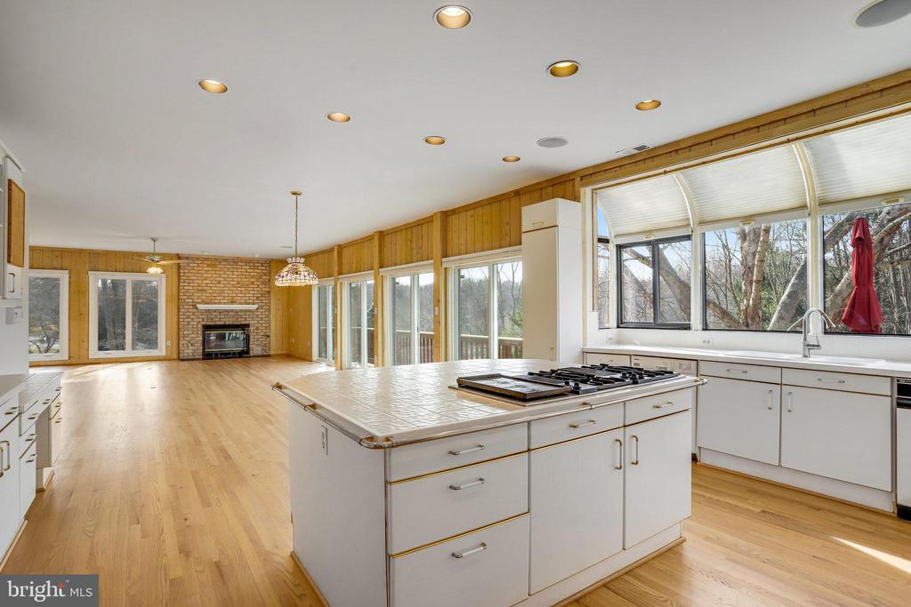 398 PATOWMACK COURT