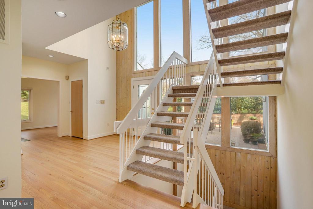 398 PATOWMACK COURT