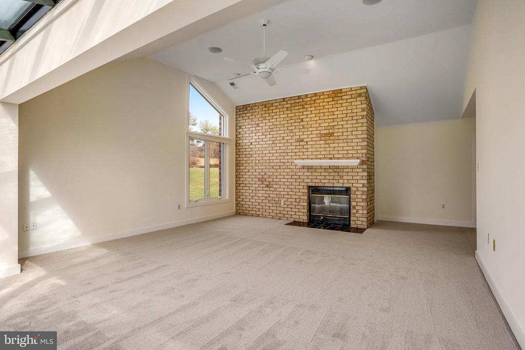 398 PATOWMACK COURT