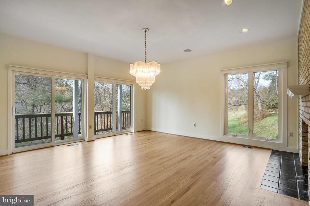 398 PATOWMACK COURT