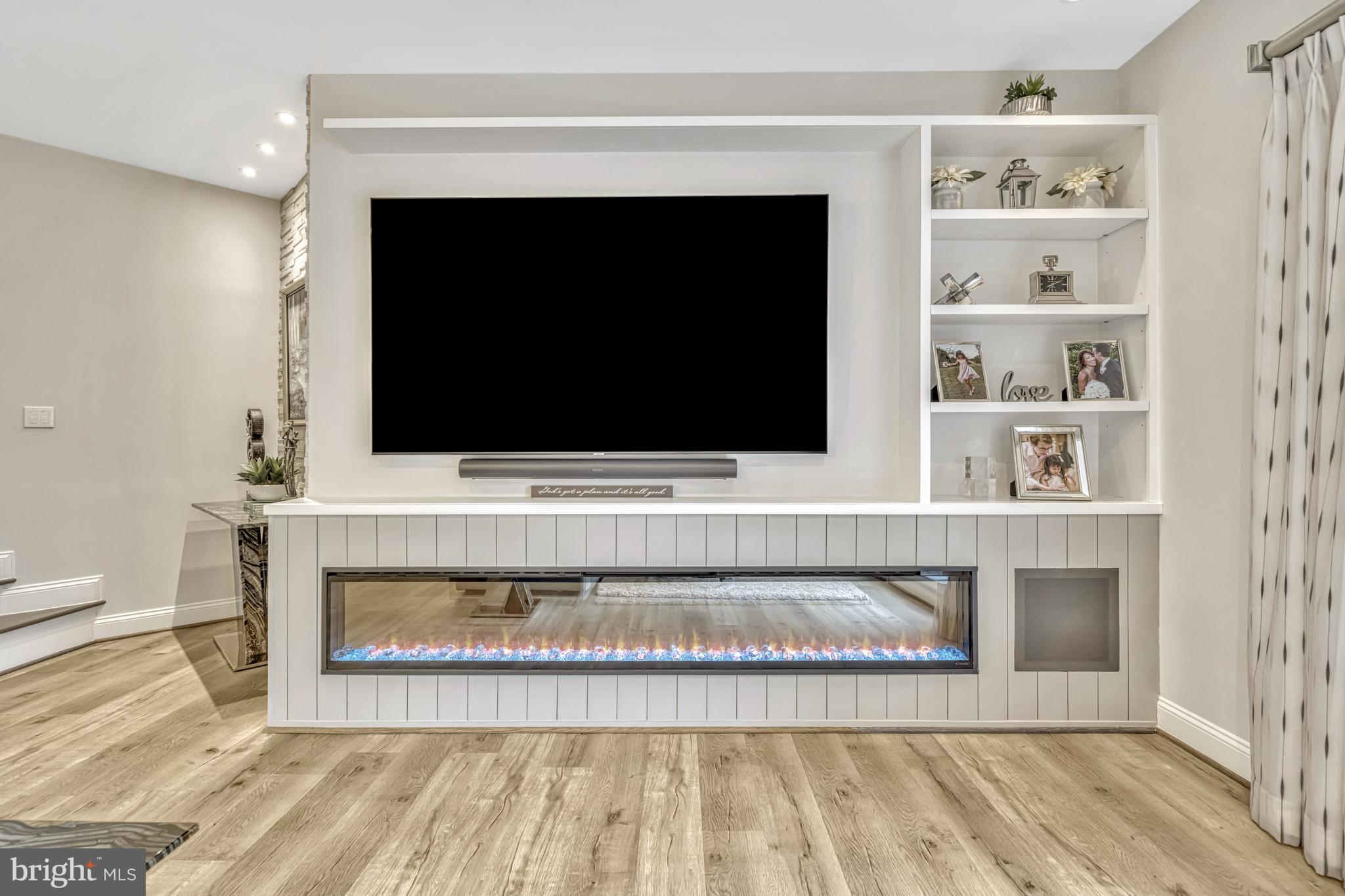 11577 GREENWICH POINT ROAD