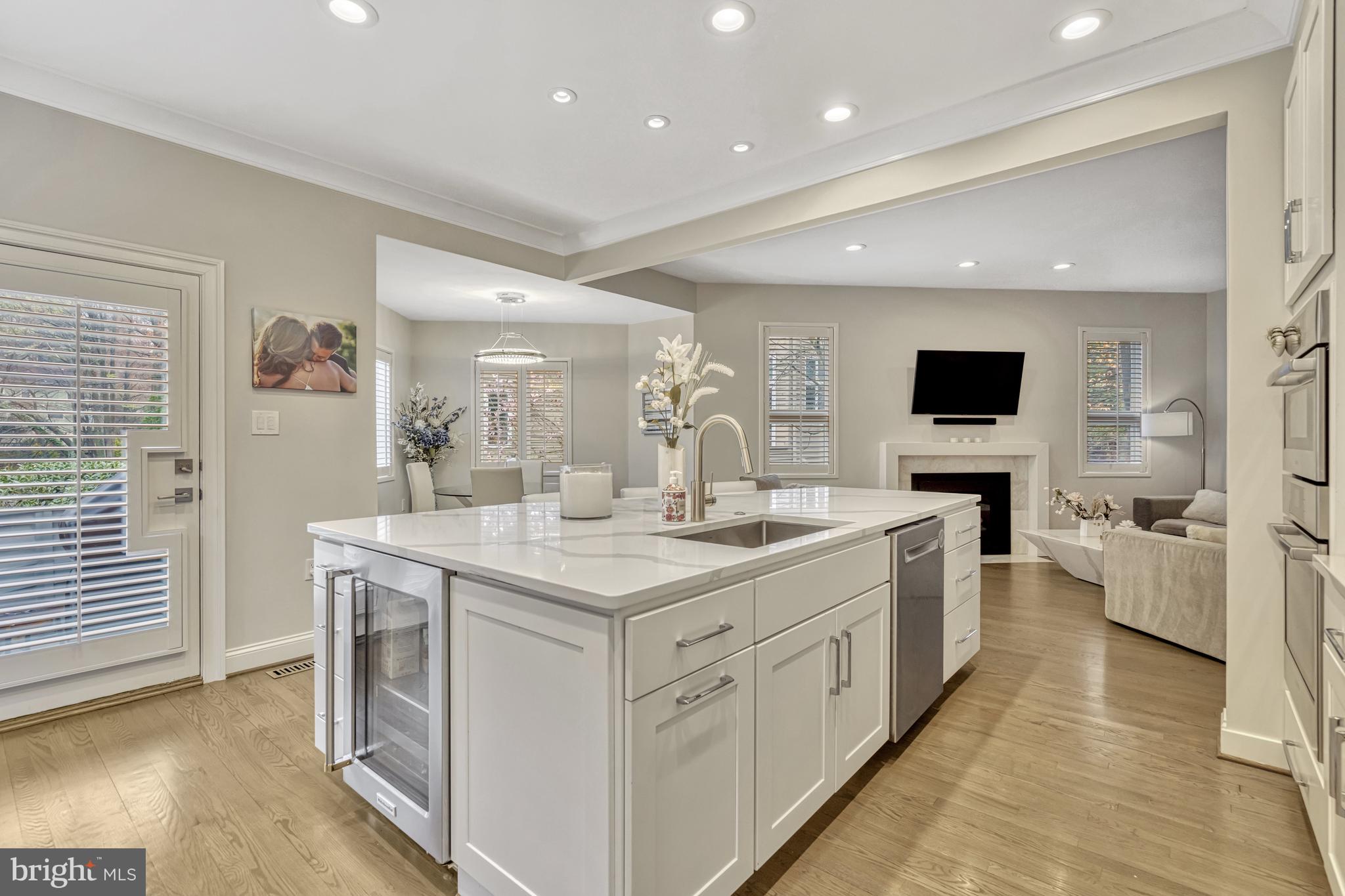 11577 GREENWICH POINT ROAD