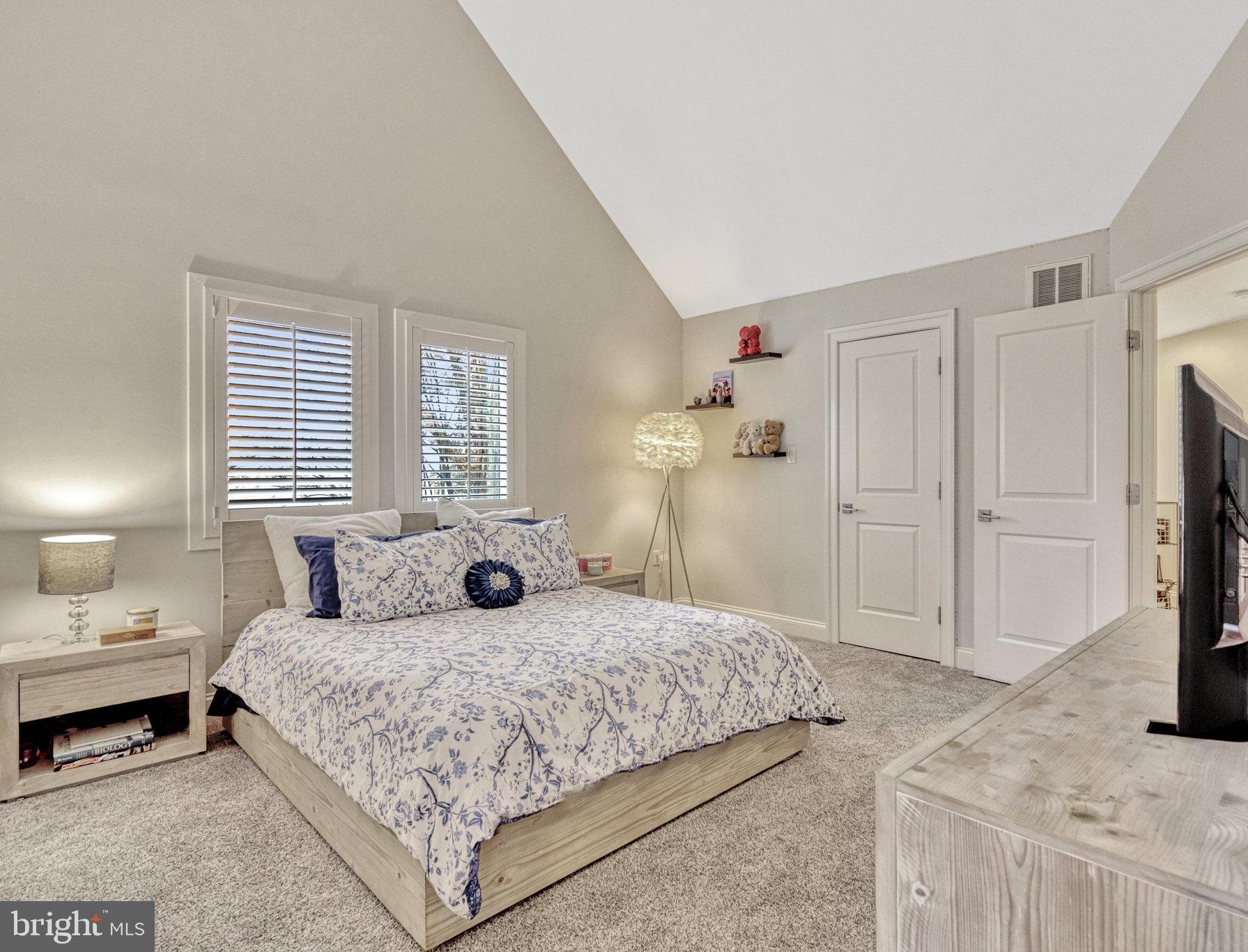 11577 GREENWICH POINT ROAD