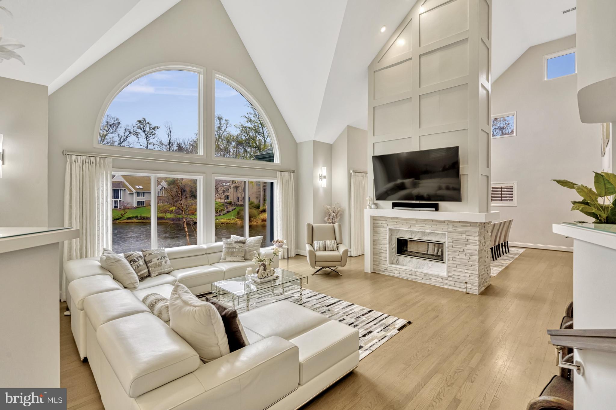 11577 GREENWICH POINT ROAD