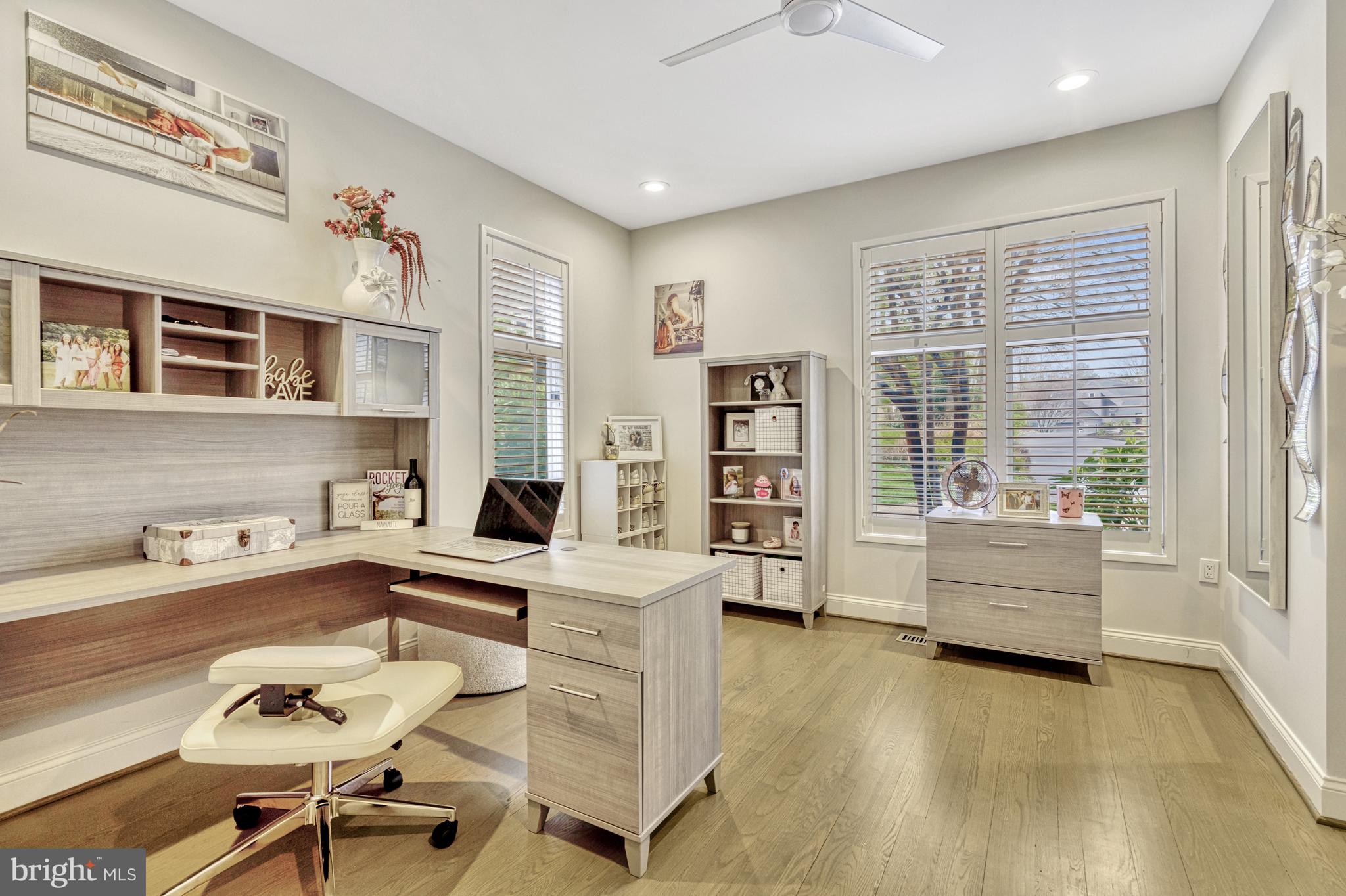 11577 GREENWICH POINT ROAD