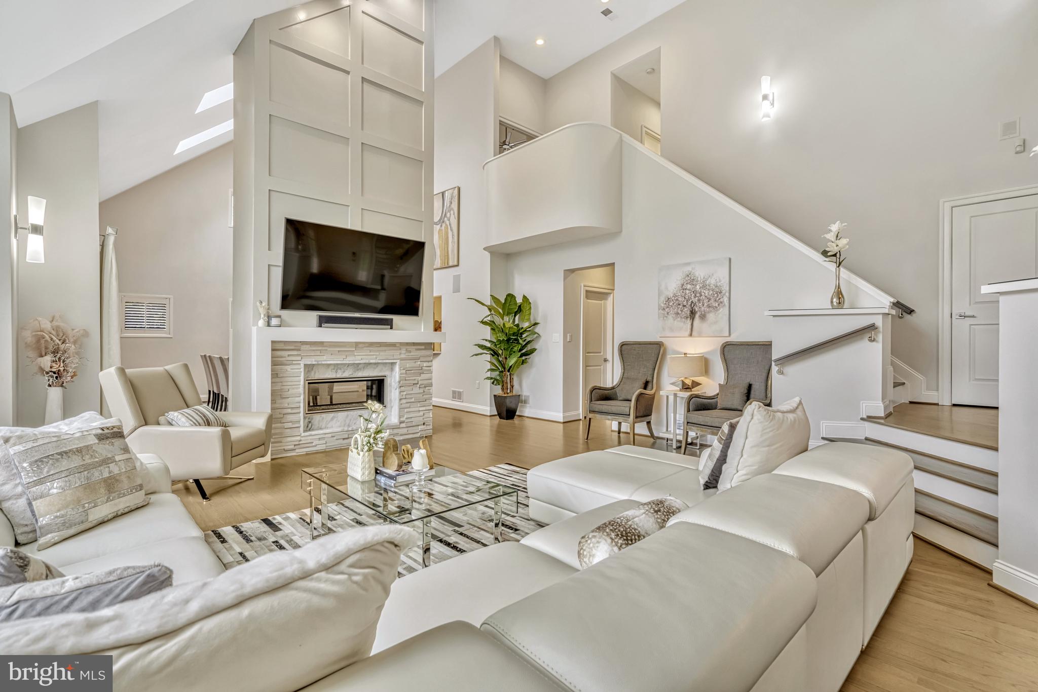 11577 GREENWICH POINT ROAD