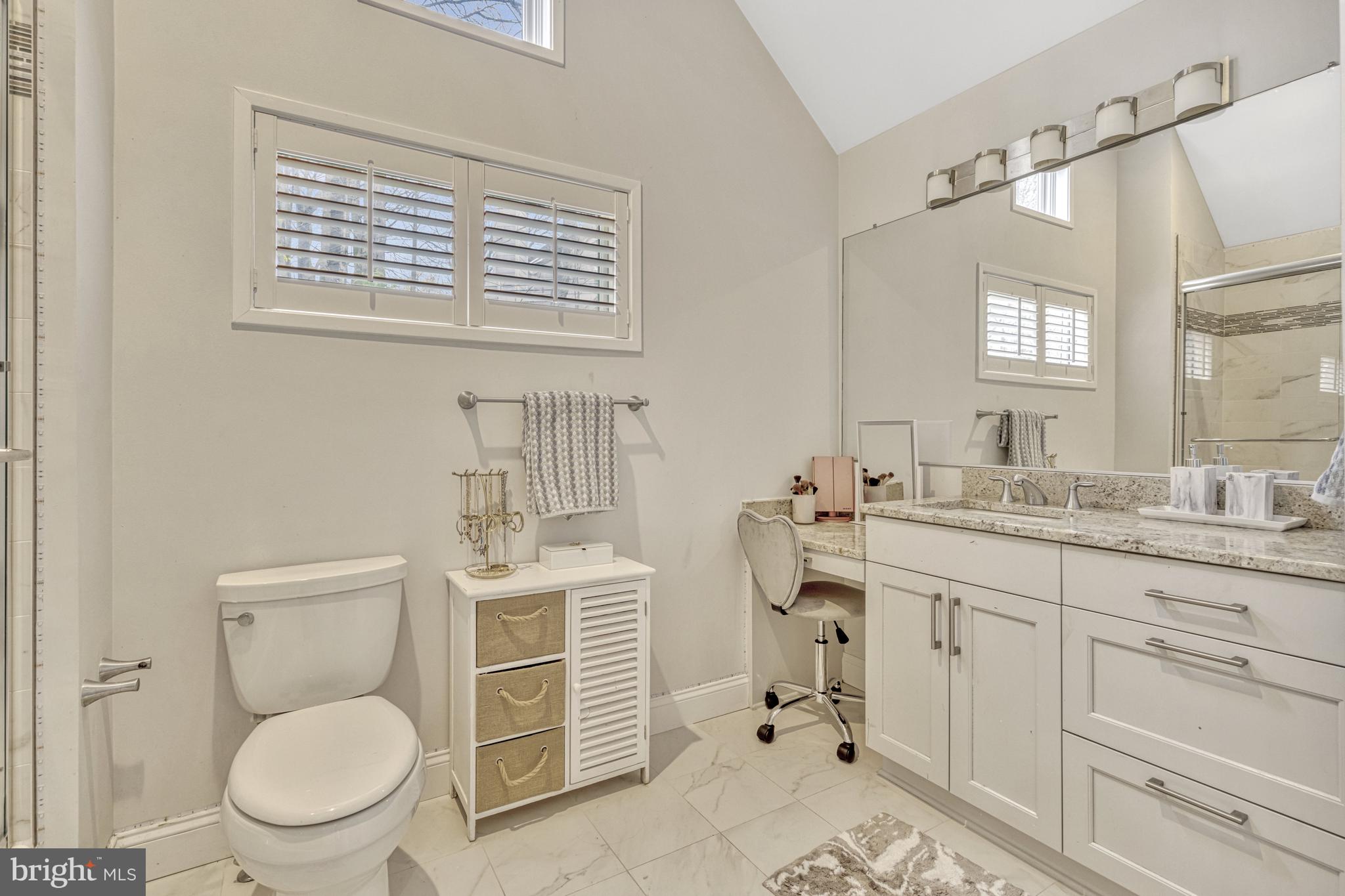 11577 GREENWICH POINT ROAD