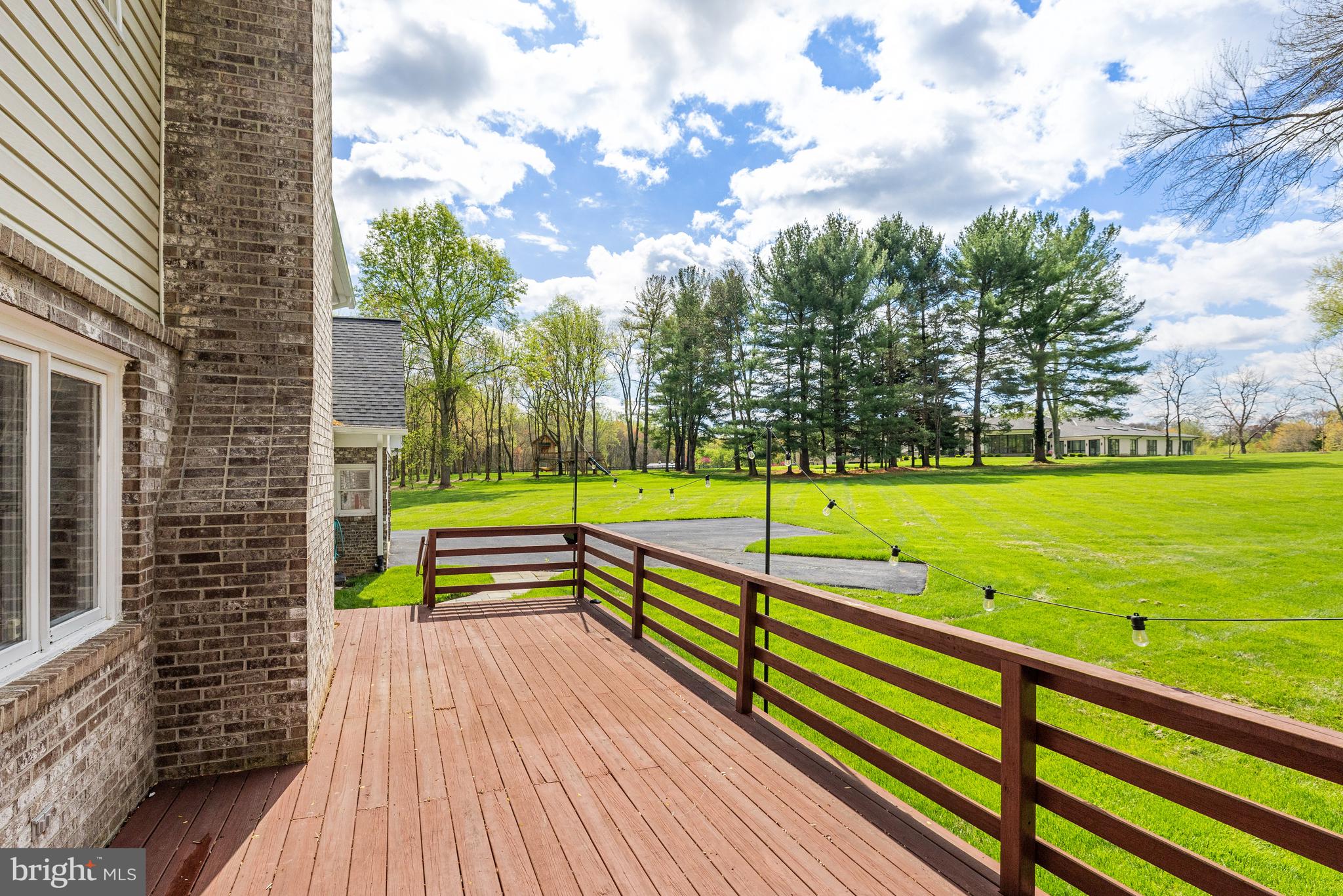 9715 LINDSAY BLAKE LANE