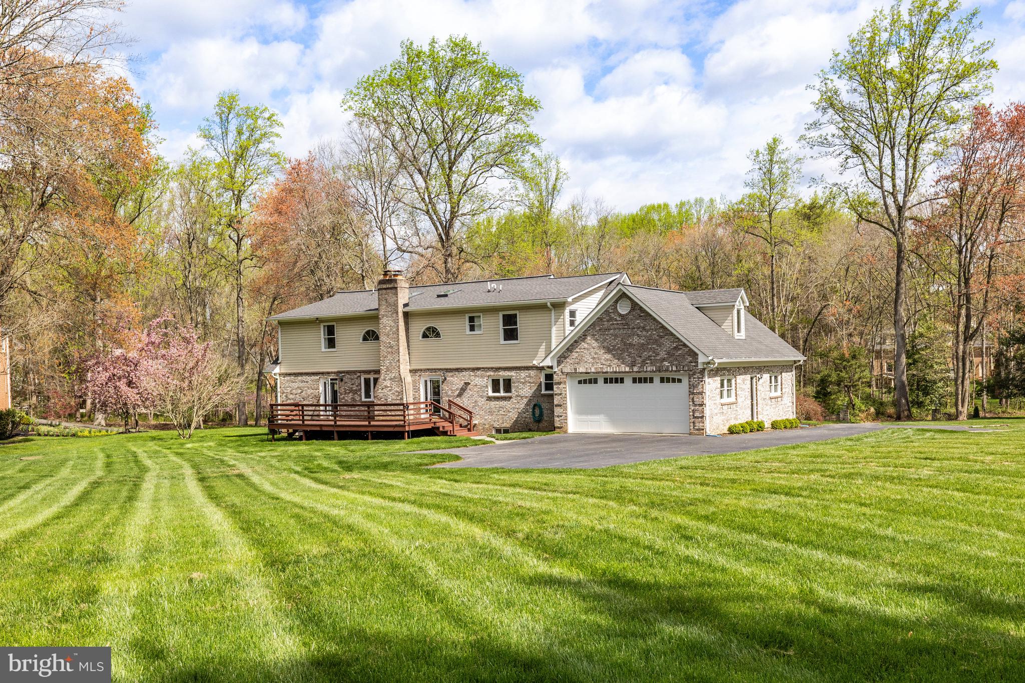 9715 LINDSAY BLAKE LANE