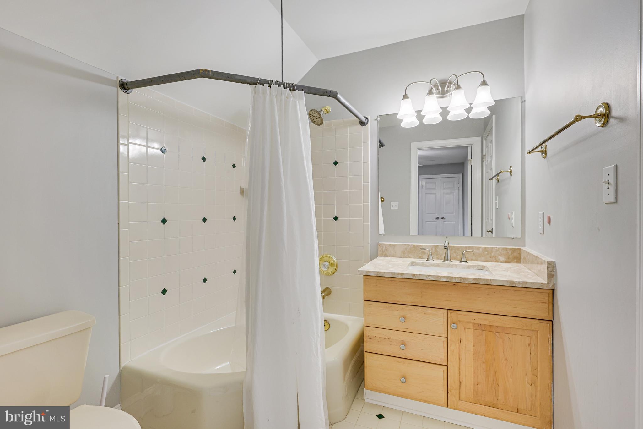 9715 LINDSAY BLAKE LANE