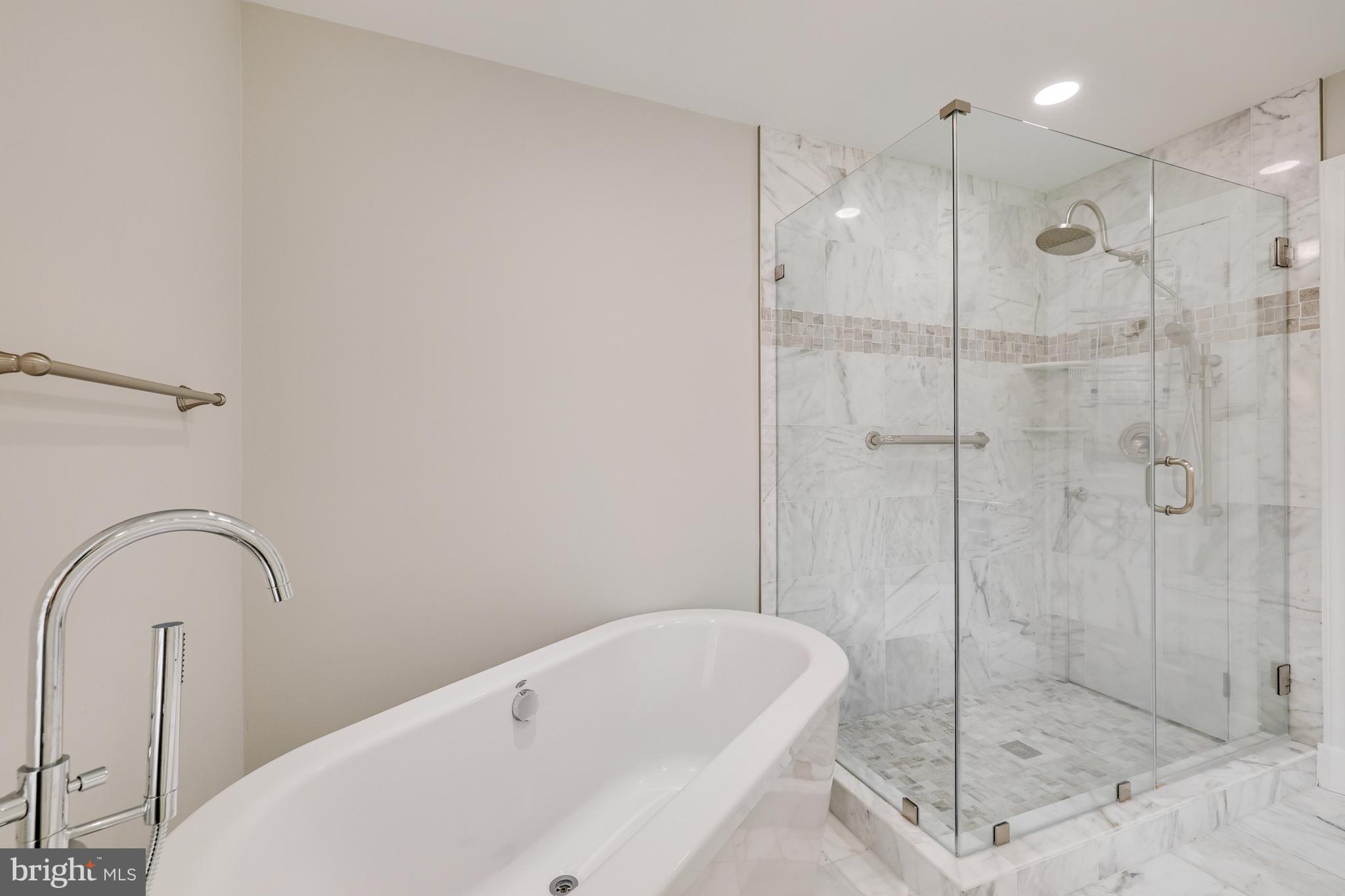 9715 LINDSAY BLAKE LANE