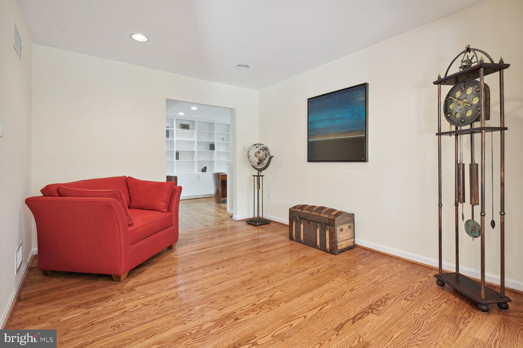 808 CROOKED CROW LANE