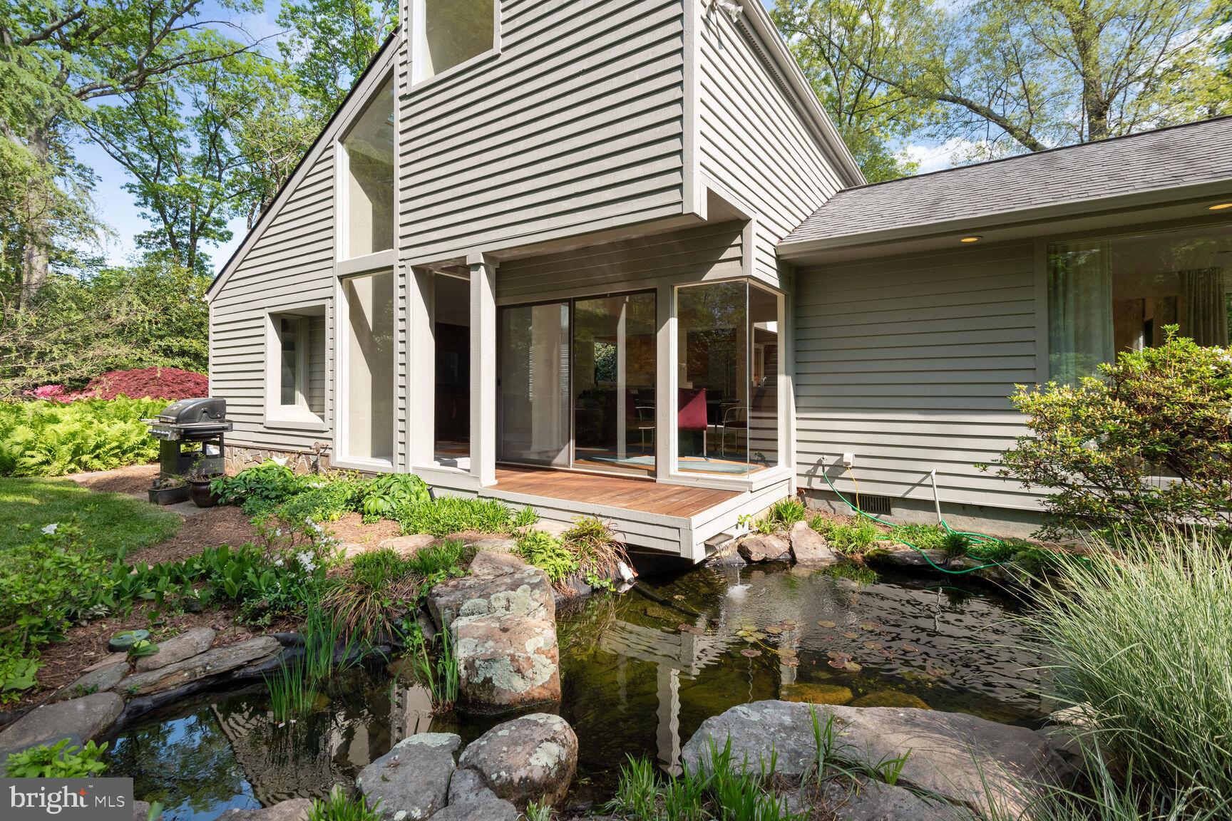 808 CROOKED CROW LANE