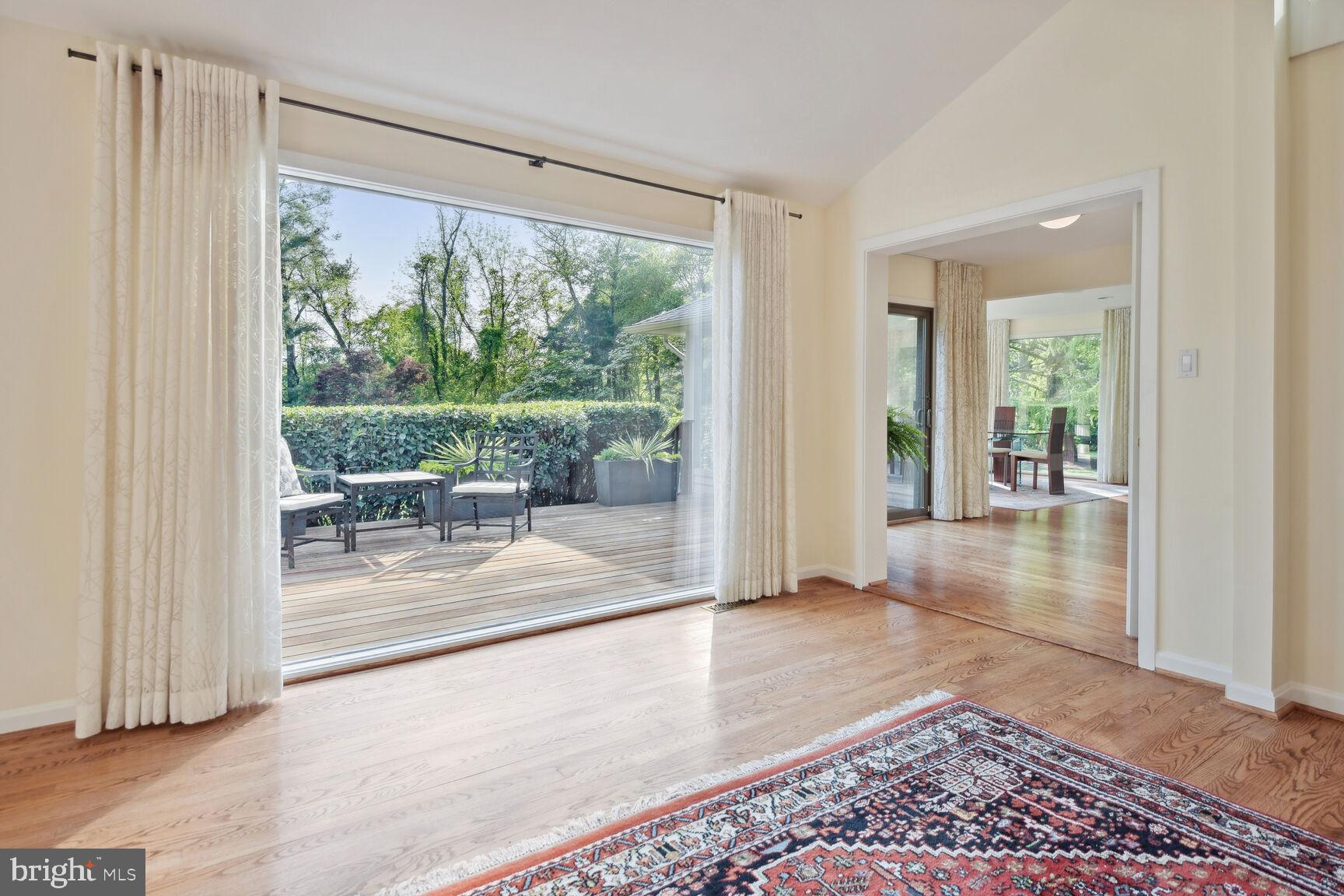 808 CROOKED CROW LANE