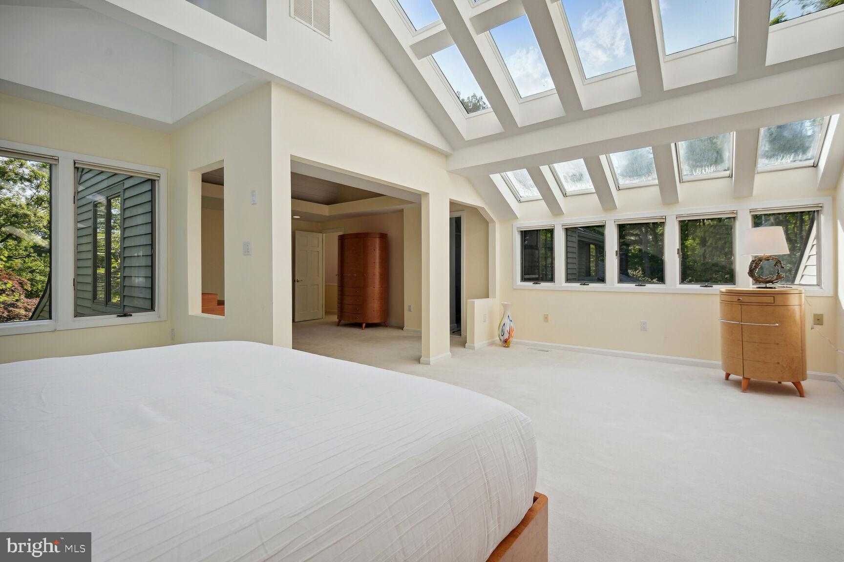 808 CROOKED CROW LANE