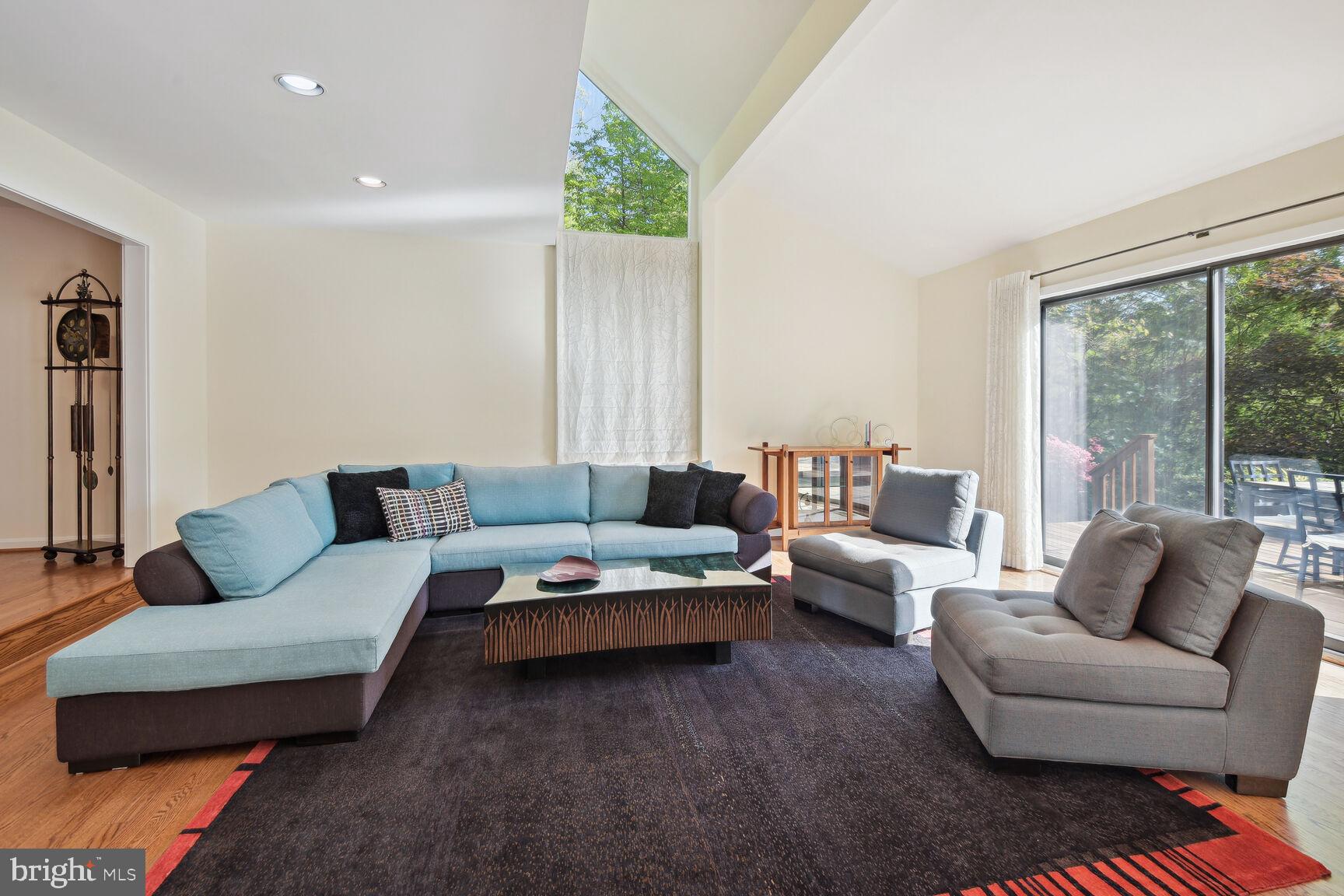 808 CROOKED CROW LANE