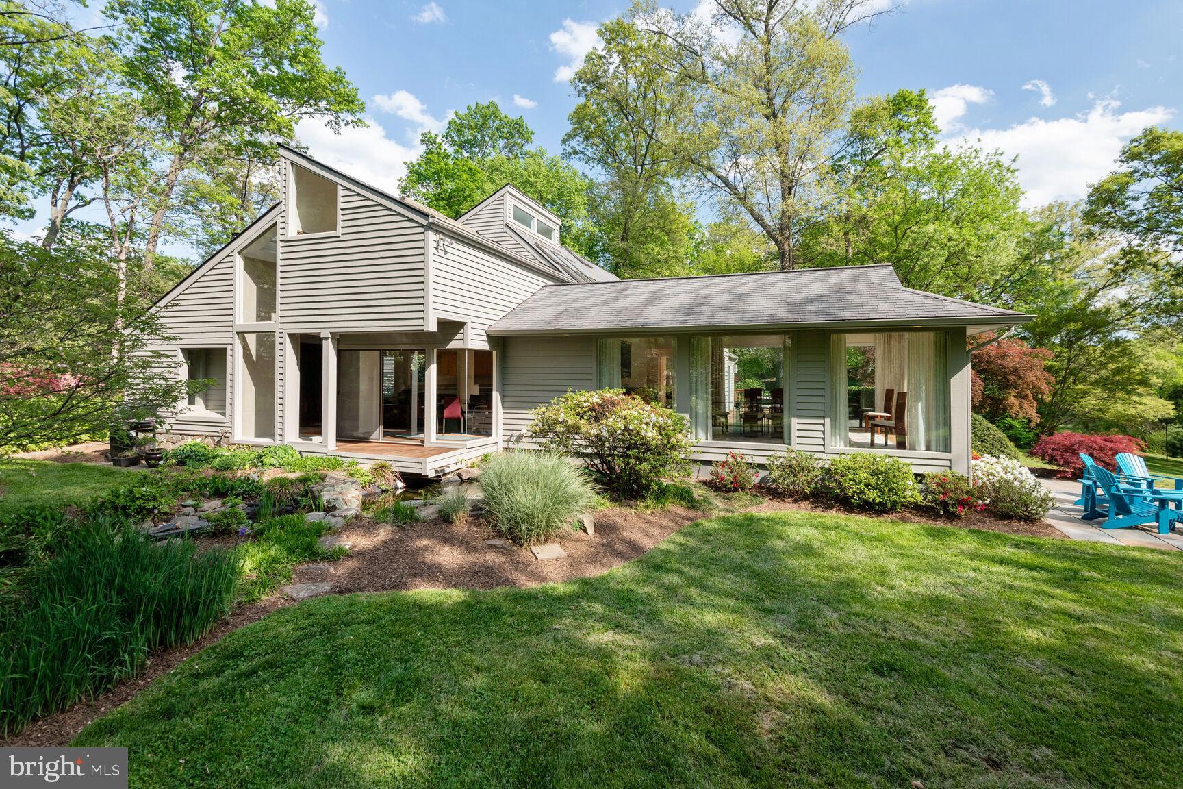 808 CROOKED CROW LANE