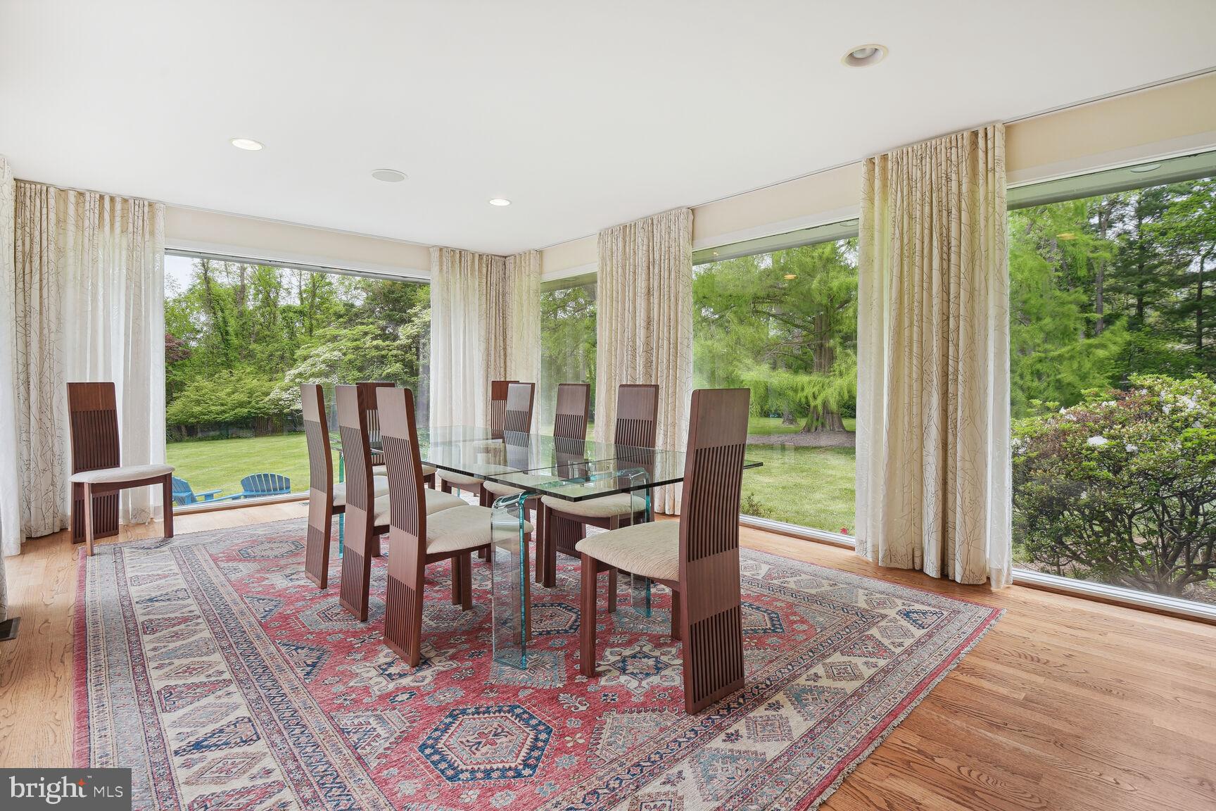 808 CROOKED CROW LANE