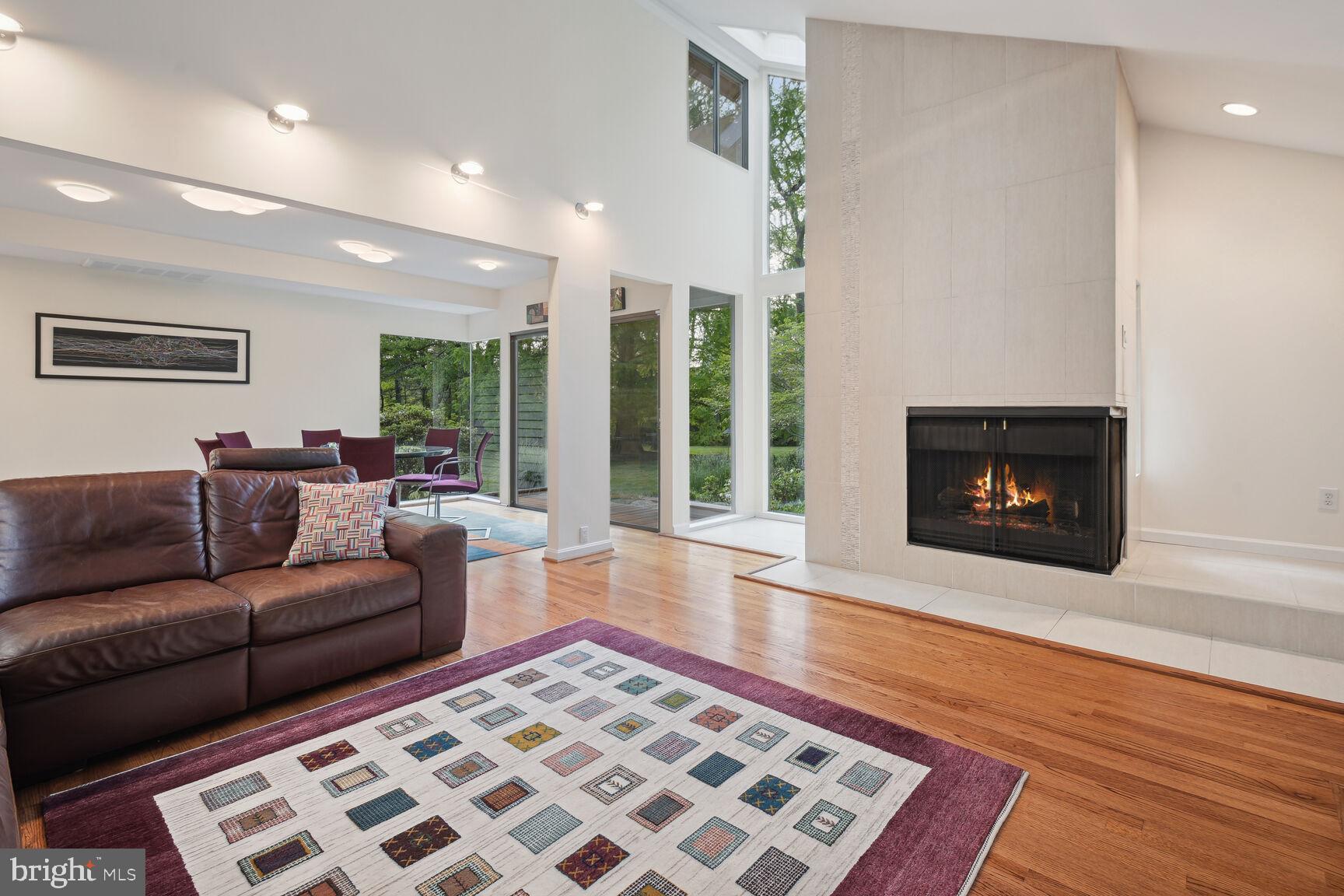 808 CROOKED CROW LANE