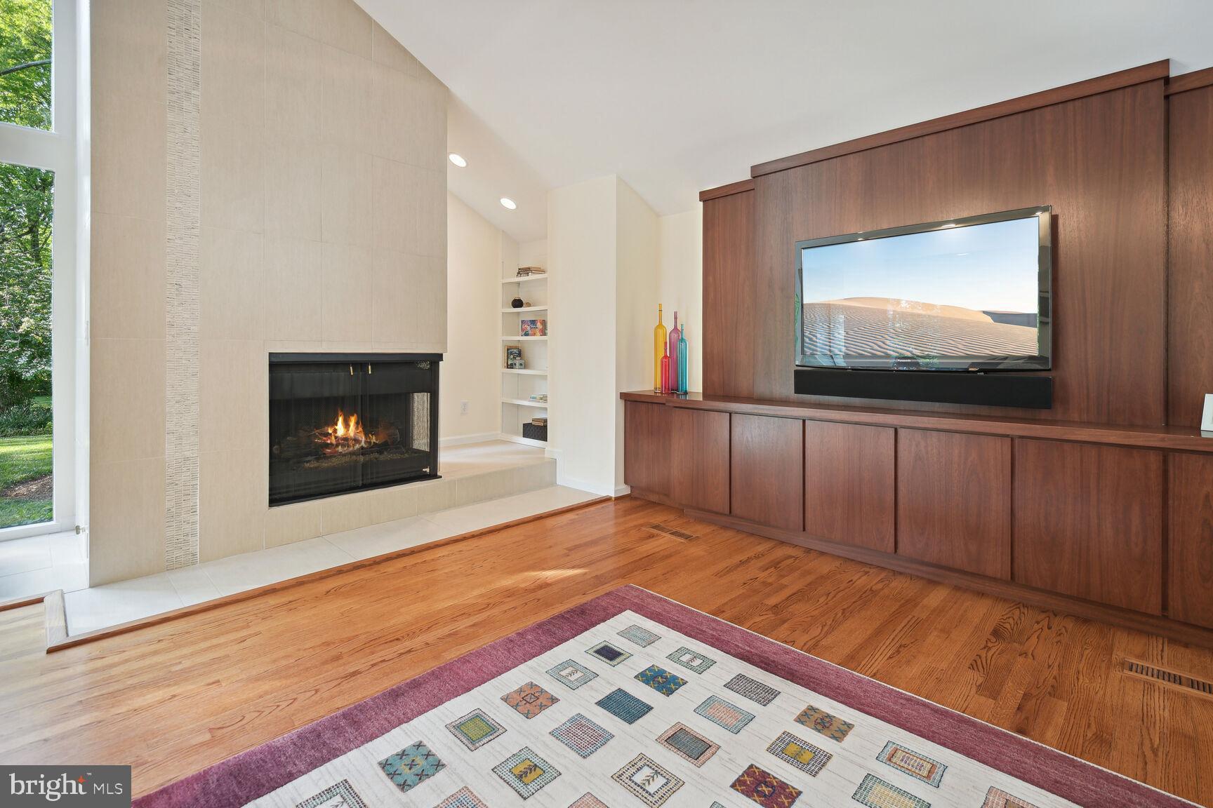 808 CROOKED CROW LANE