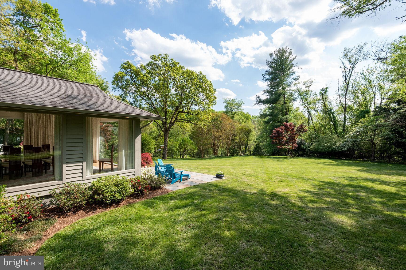 808 CROOKED CROW LANE