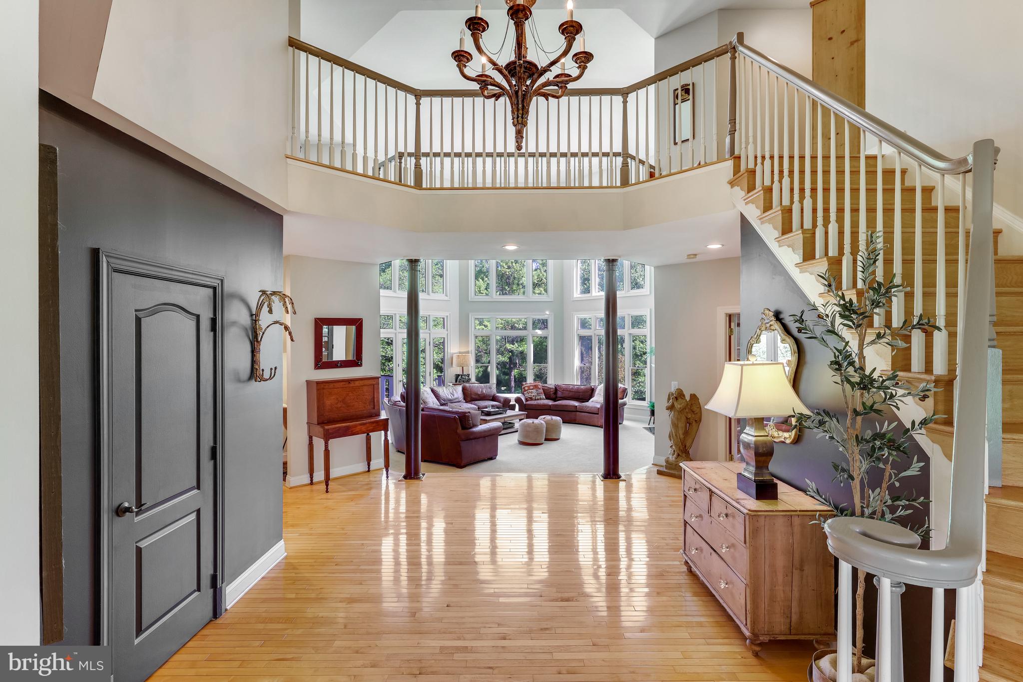 10402 VAN PATTEN LANE