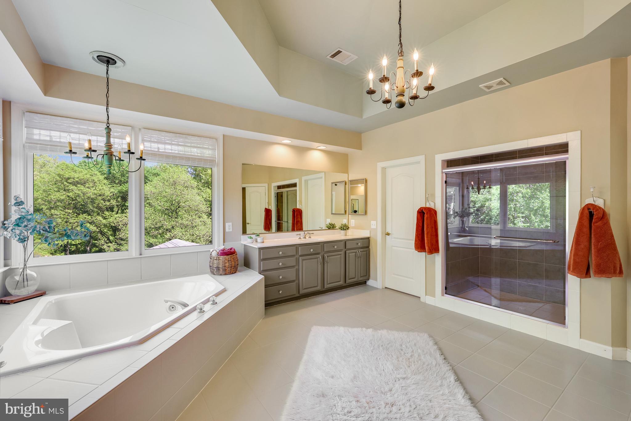 10402 VAN PATTEN LANE