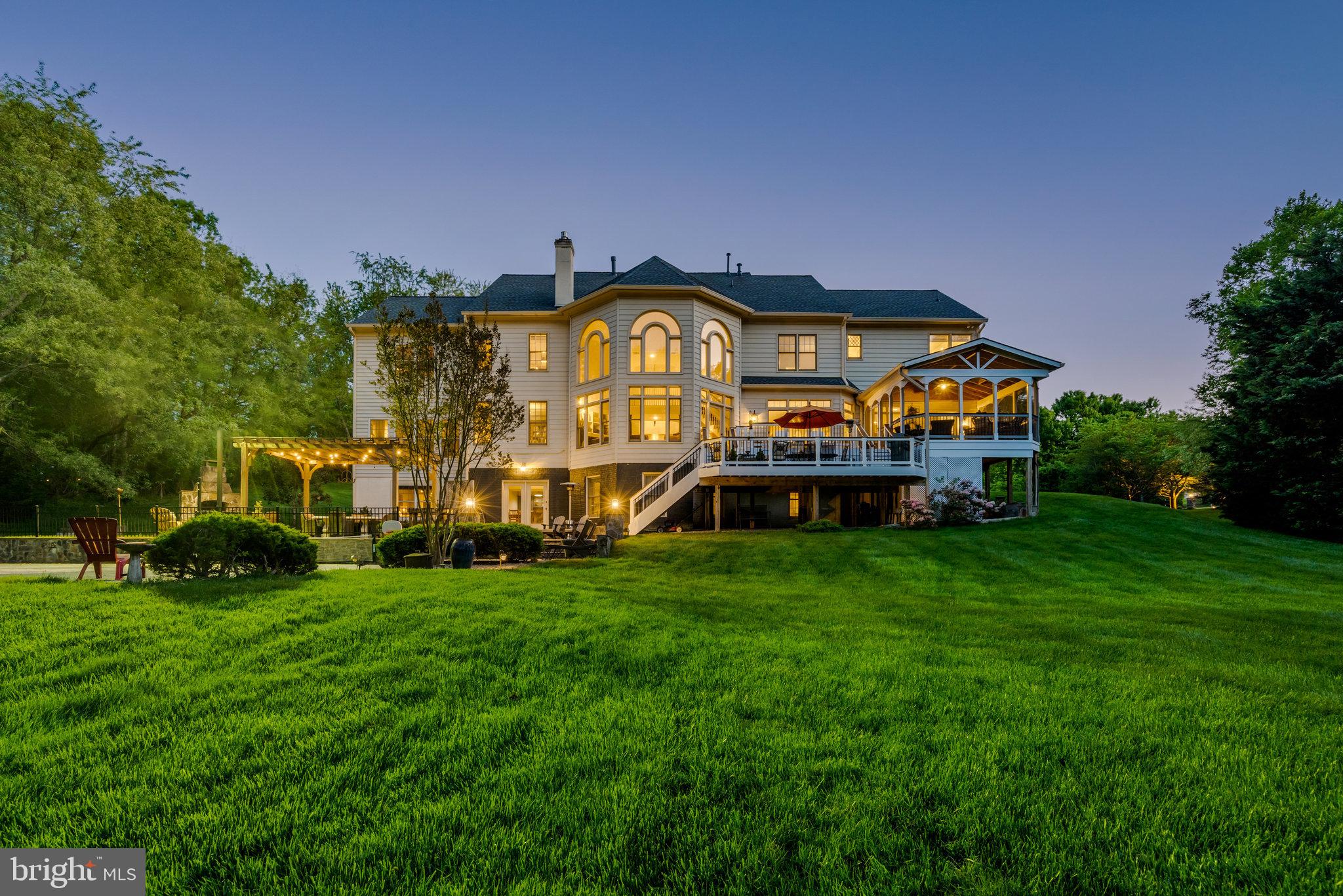 10402 VAN PATTEN LANE