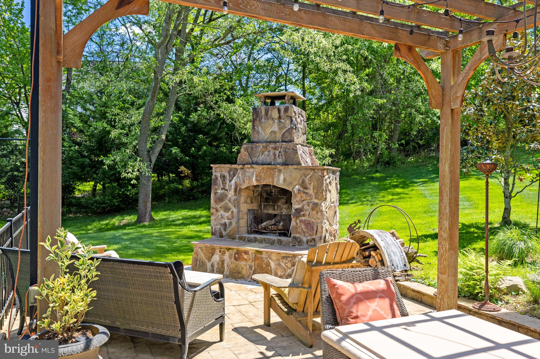 10402 VAN PATTEN LANE