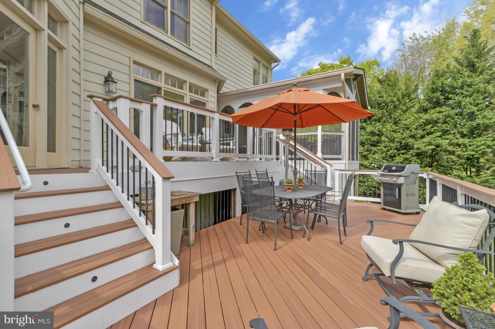 10402 VAN PATTEN LANE