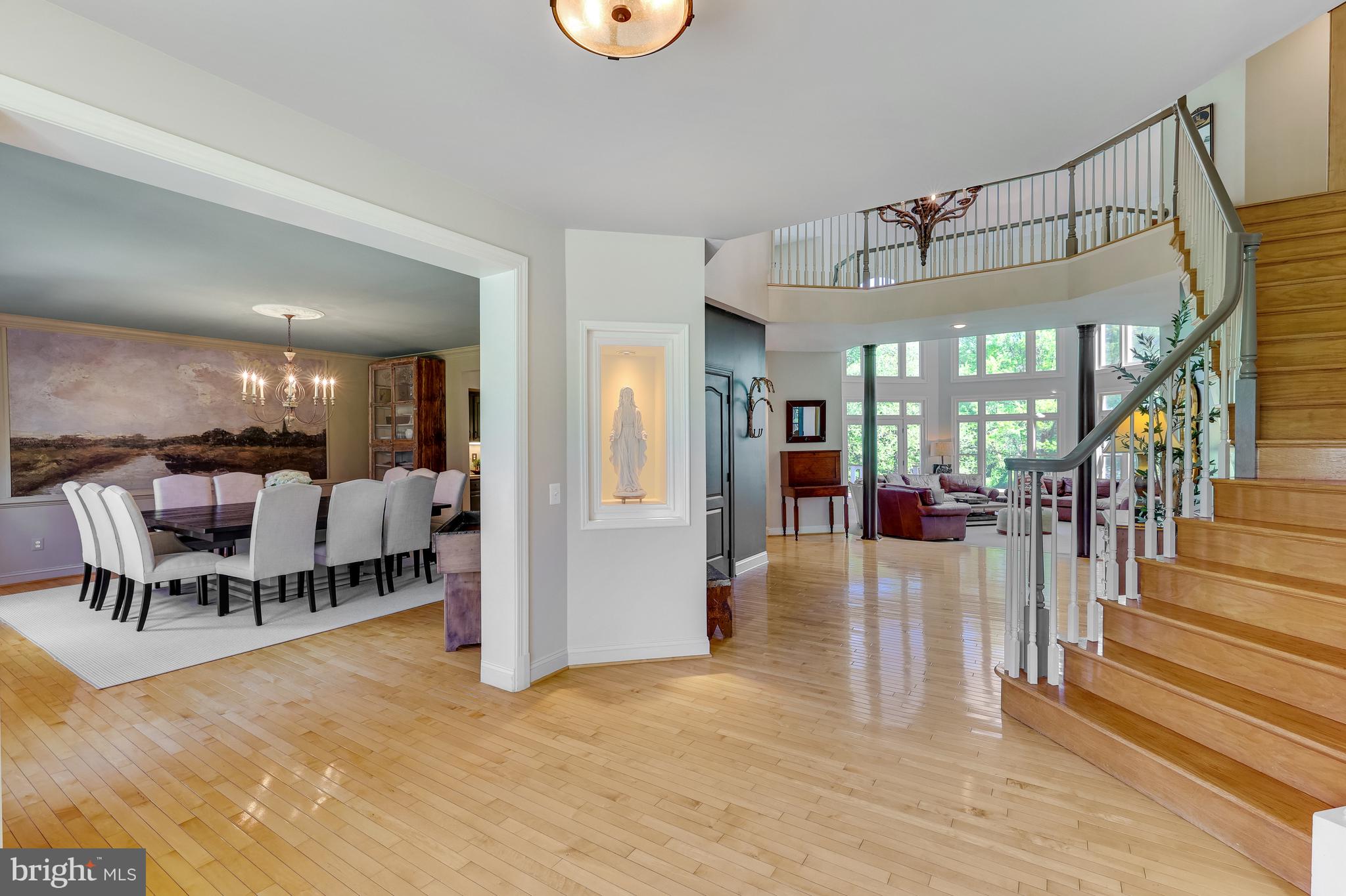 10402 VAN PATTEN LANE