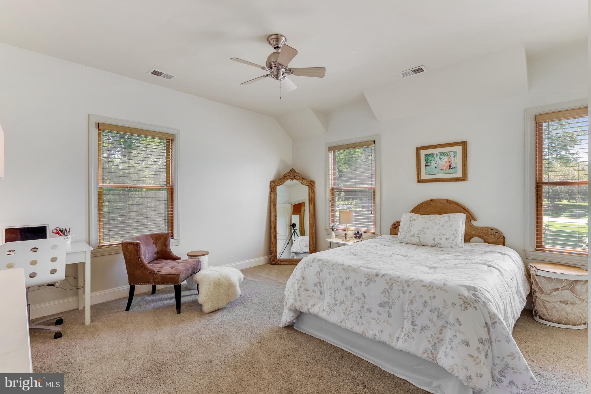 10402 VAN PATTEN LANE