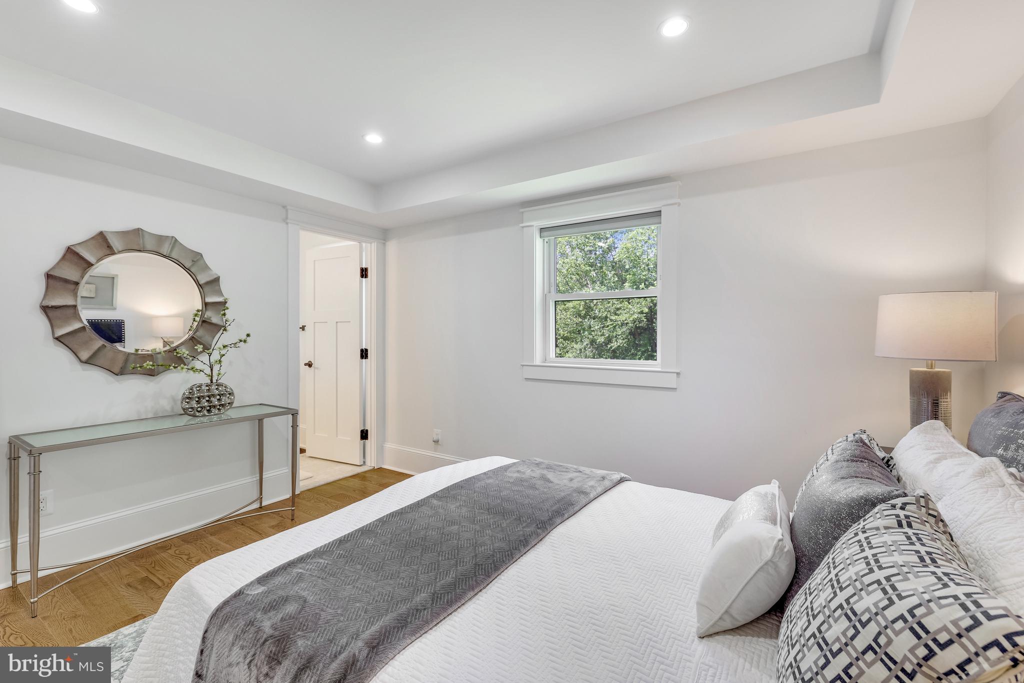 844 CONSTELLATION DRIVE