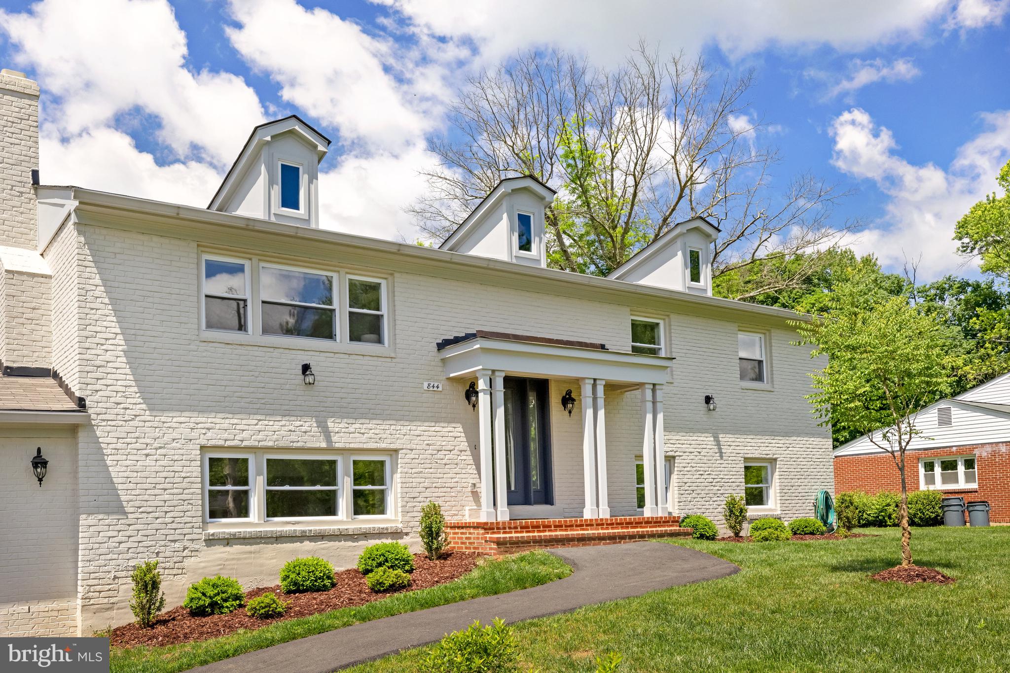 844 CONSTELLATION DRIVE