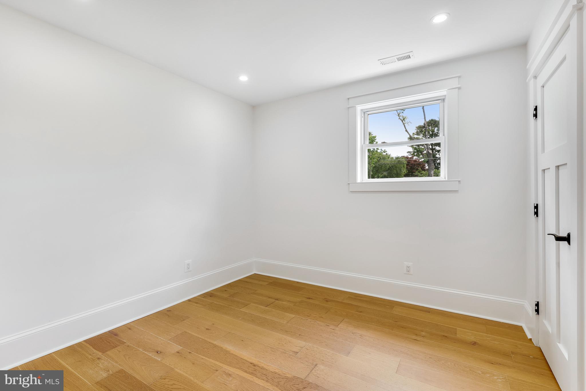 844 CONSTELLATION DRIVE