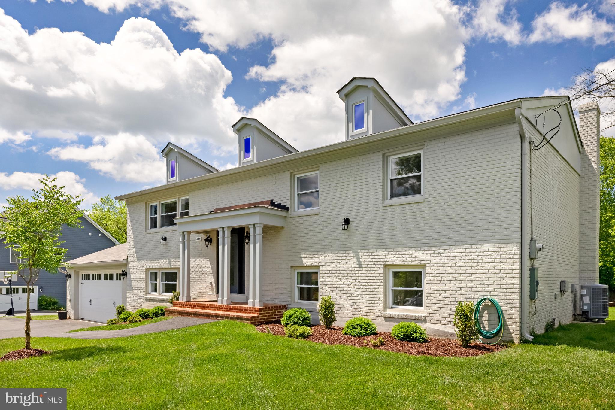 844 CONSTELLATION DRIVE