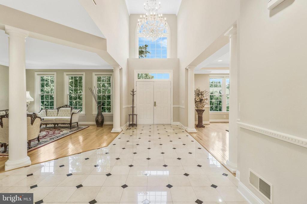 10403 VAN PATTEN LANE