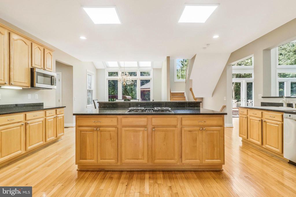 10403 VAN PATTEN LANE