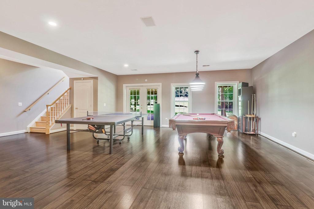 10403 VAN PATTEN LANE