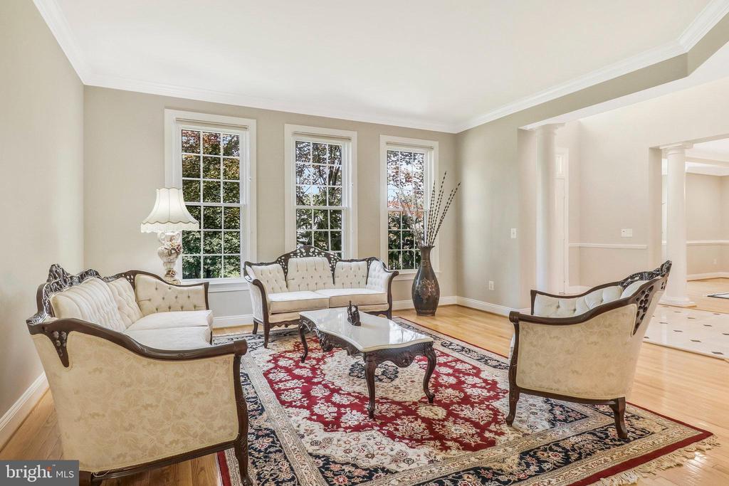 10403 VAN PATTEN LANE