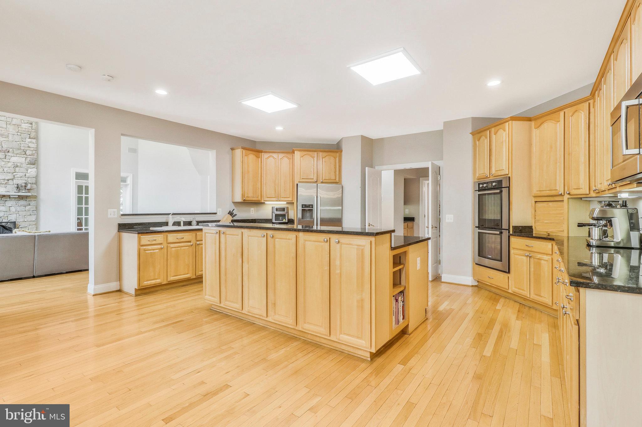 10403 VAN PATTEN LANE