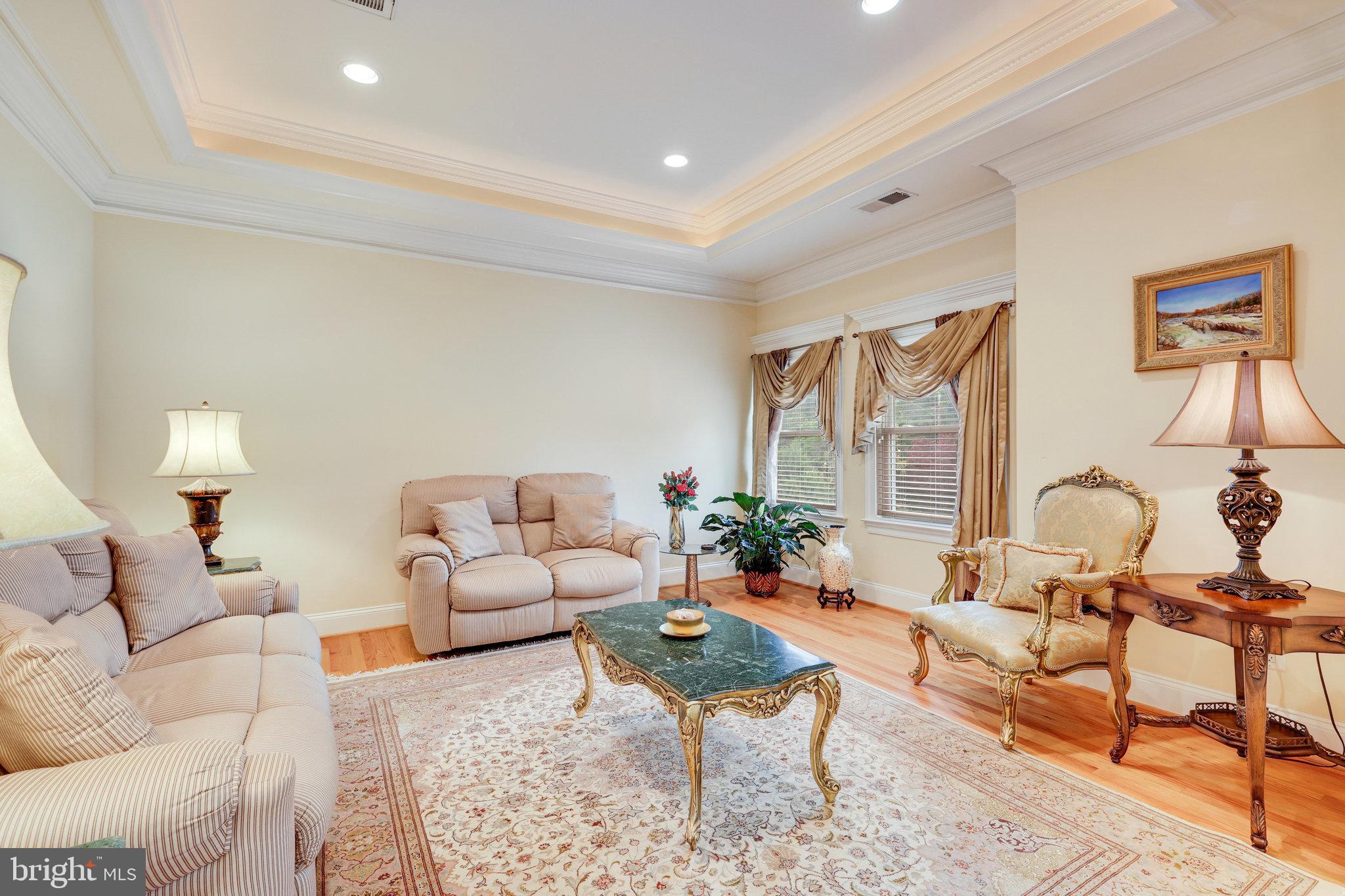 816 CONSTELLATION DRIVE