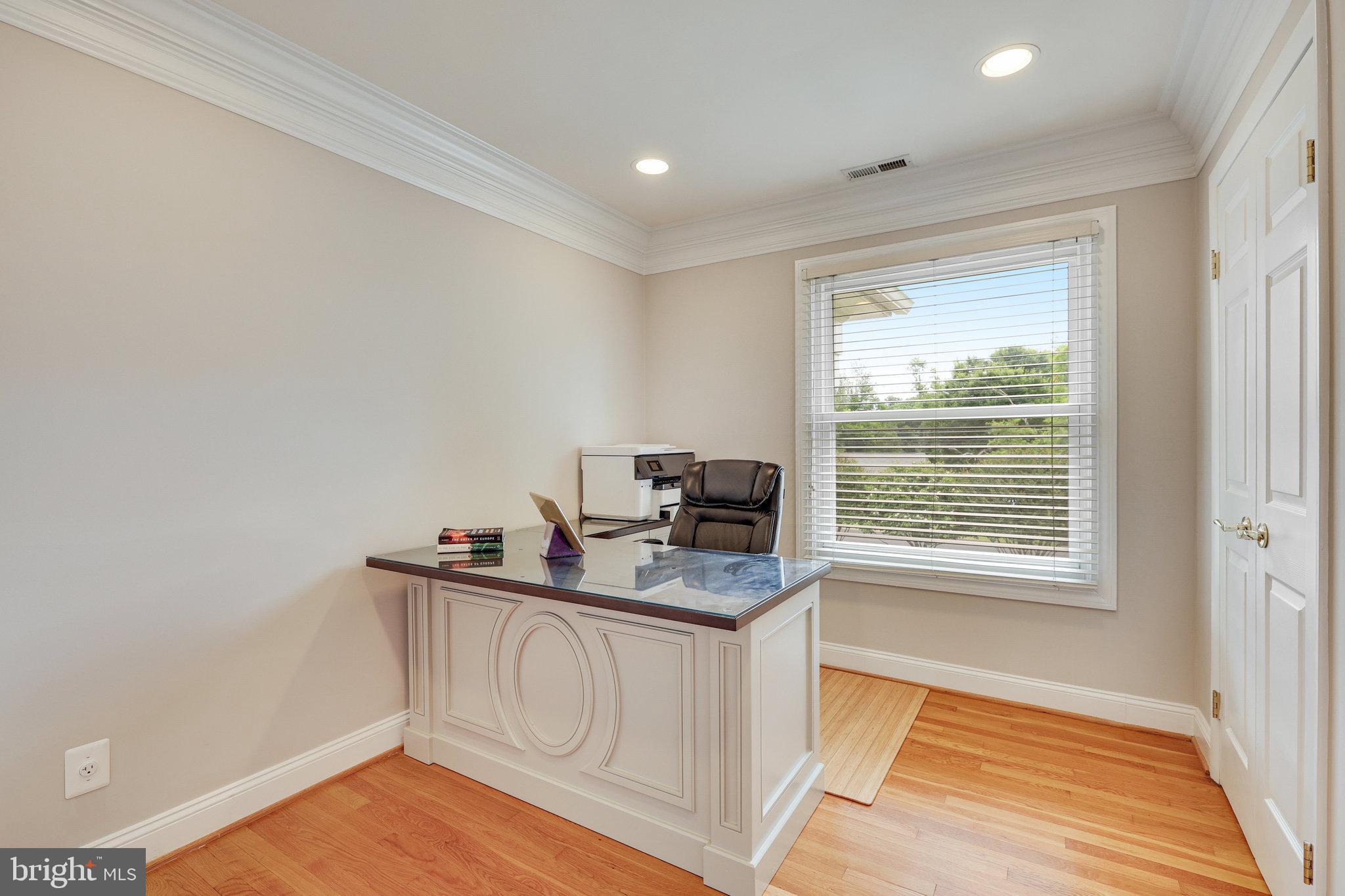 816 CONSTELLATION DRIVE