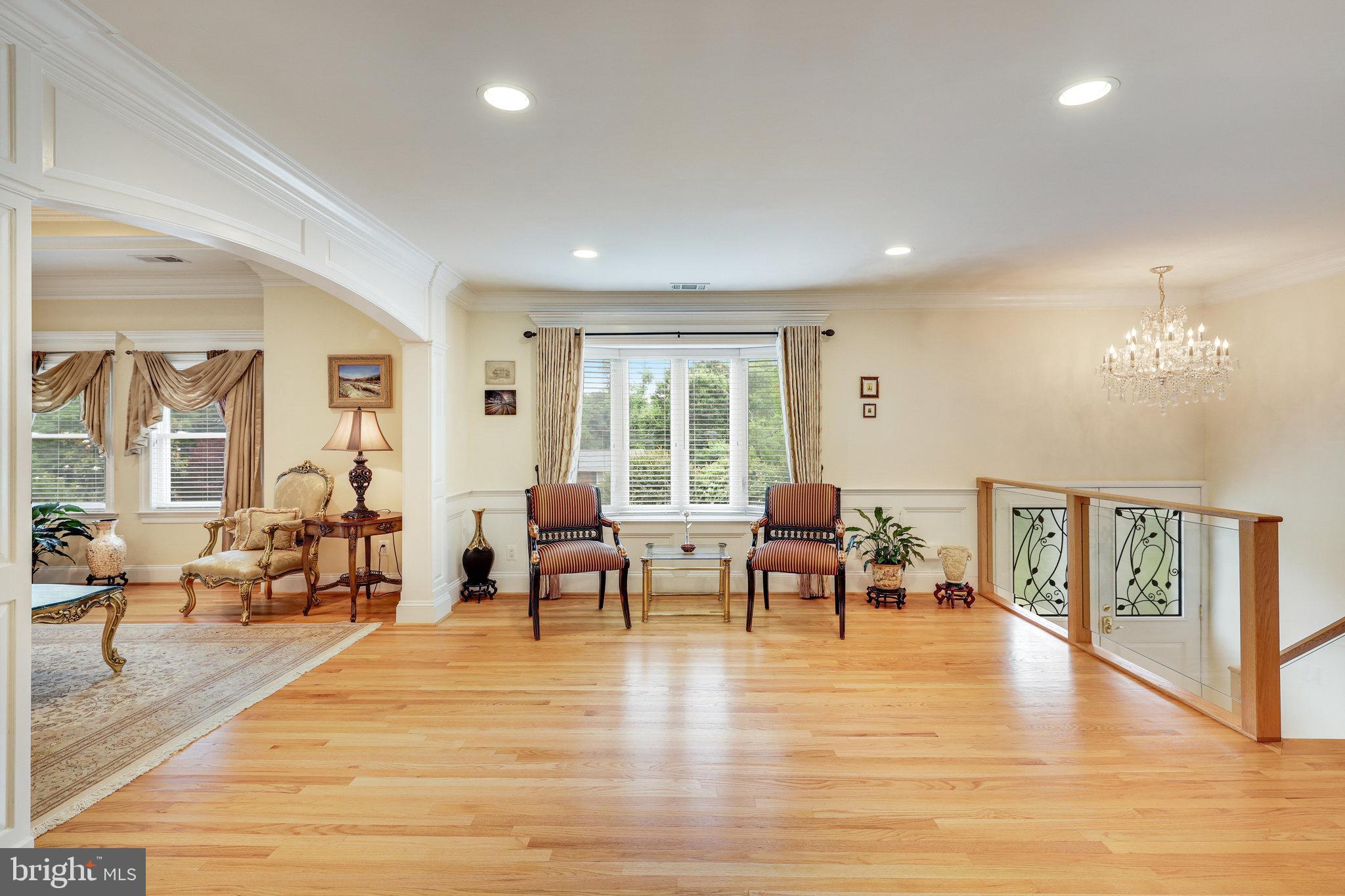 816 CONSTELLATION DRIVE